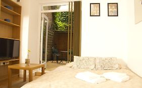 Irwin Apartments At Notting Hill
